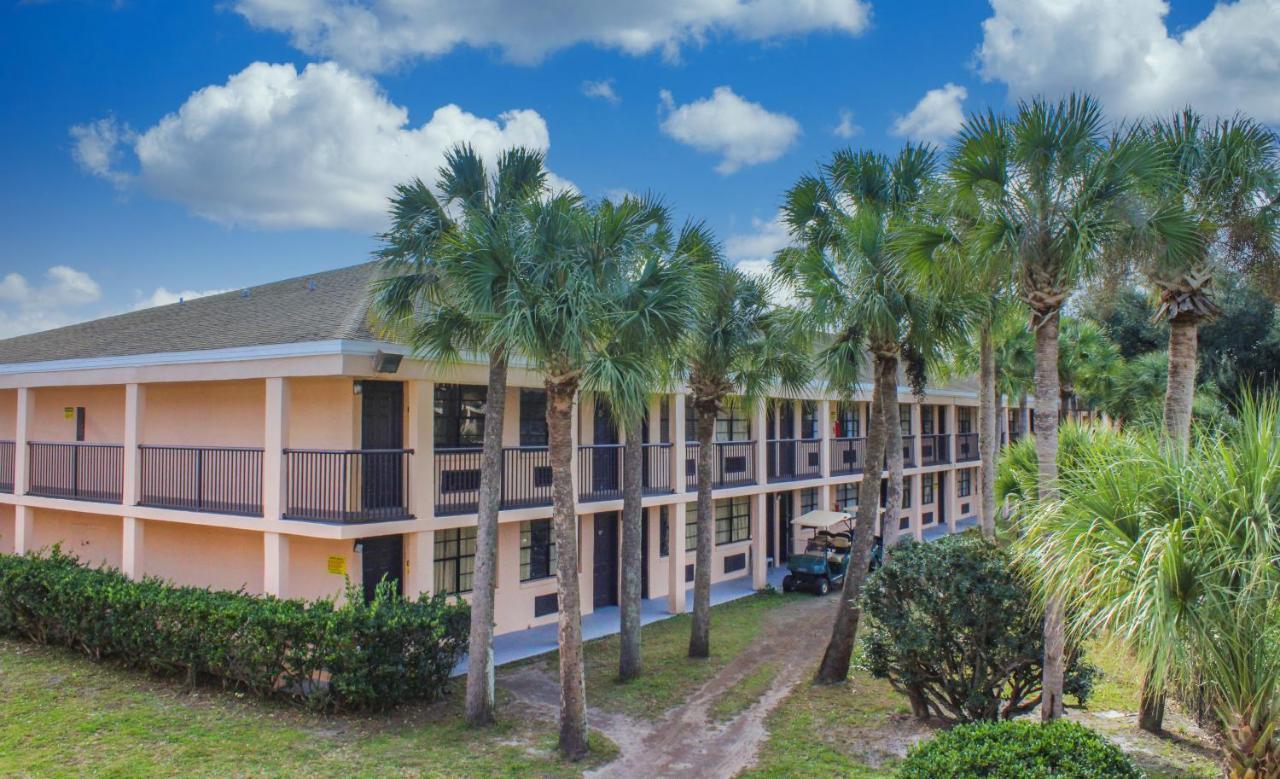 Hotel Apm Inn&suites - 3*