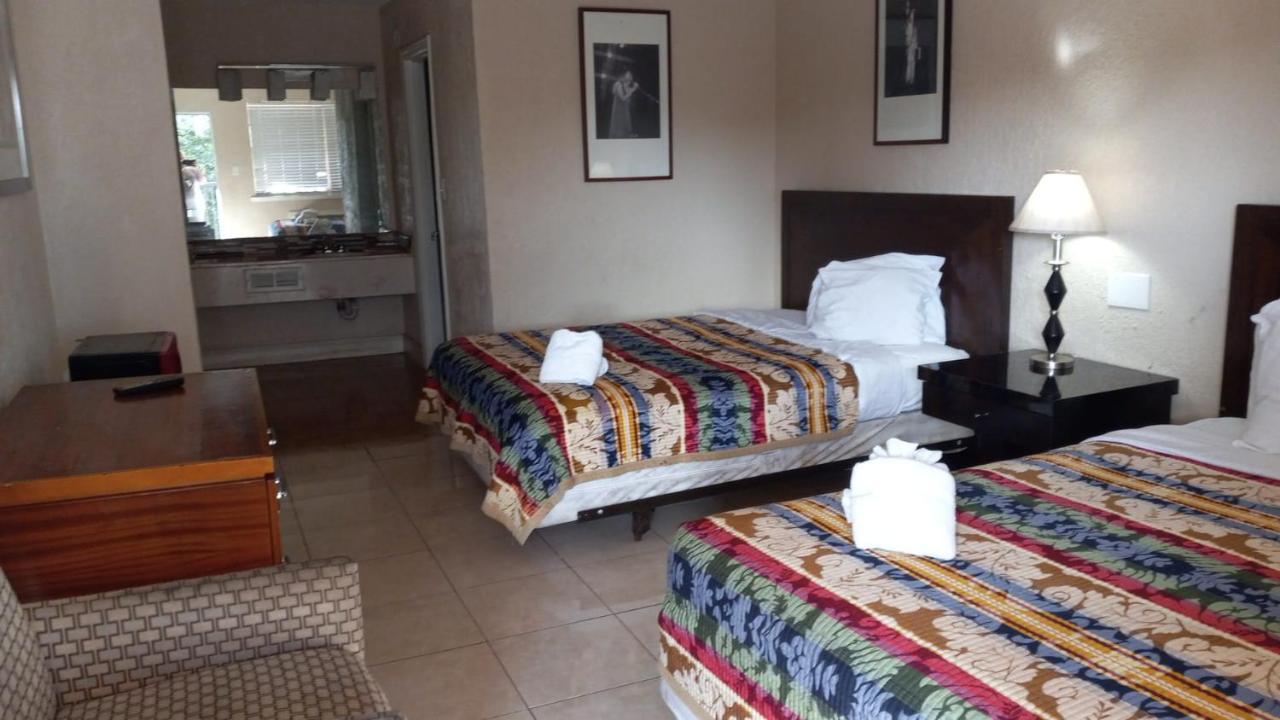 Apm & - Hotel
