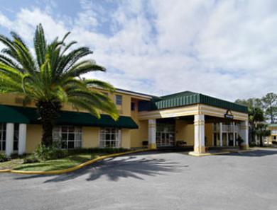 Hotel Apm & -